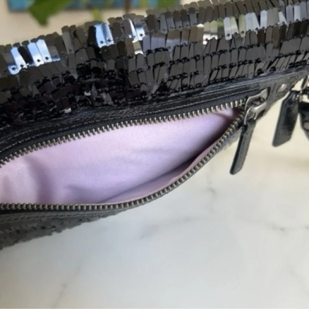Limited EDT. Coach Black Party Sequin Clutch. Full size - Picture 3 of 8